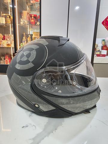 100% Original Shoei Helmet XL - photo 2 of 6