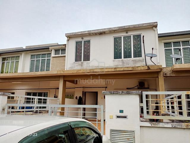 Double Storey Taman Pelangi Semenyih 2 - Extended Kitchen 1