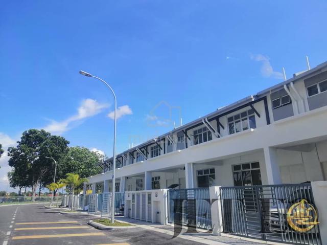 Mahkota Banting Double Storey 1