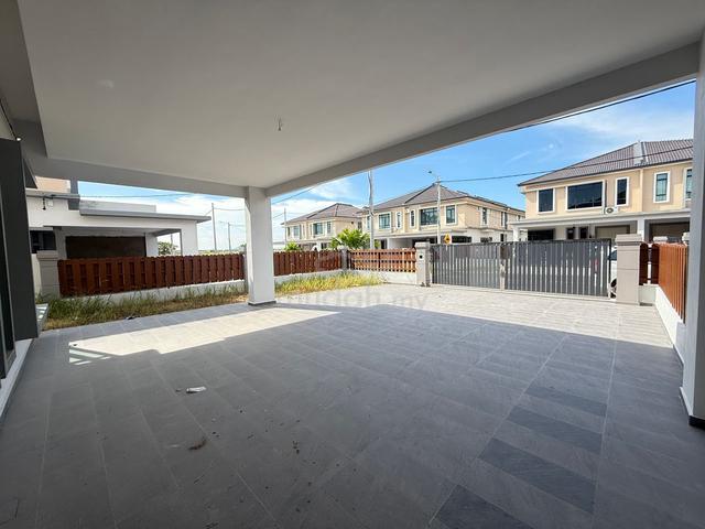 Bare New Double Storey Semi D Bandar Botani Parkland Jasin 4