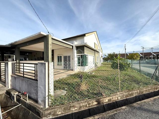 CORNER LOT SEMI-D Taman Nautika, Kepala Kedah 1