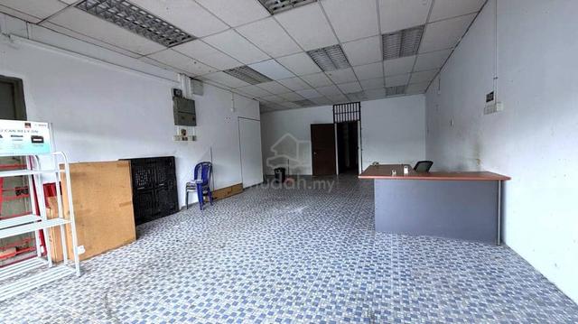 Tun Aminah Shop For Sale 1