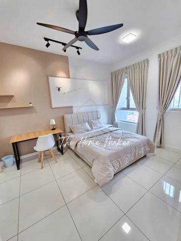 [Near Larkin/CIQ] Epic Residences FEMALE Master room with bathroom 1