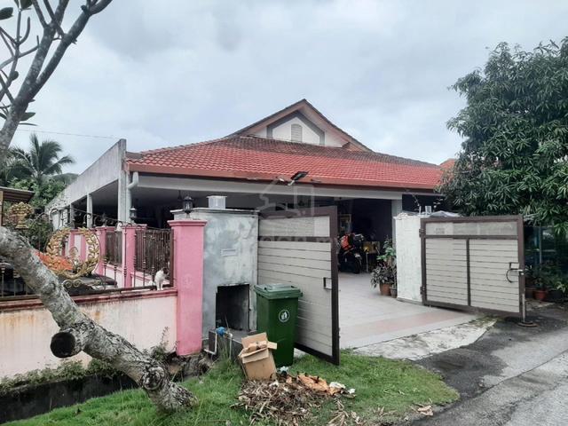 6,964sf Desa Pinggiran Putra Bungalow House Putrajaya FULL RENO 1