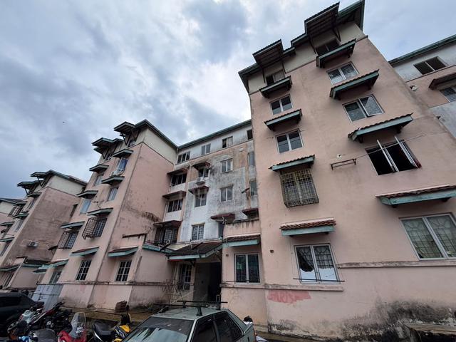 Anggerik Apartment (Taman Bunga Raya) 1