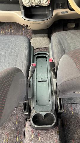 2010 Perodua MYVI 1.3 EZI MY05 M300 FACELIFT (A) - 4