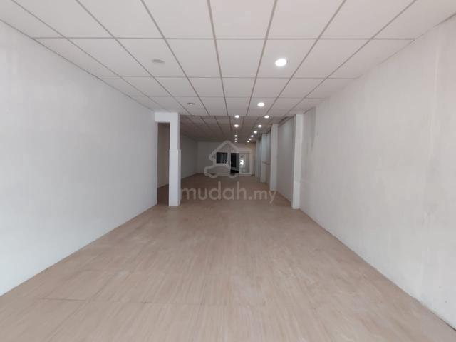 Ground Floor Shoplot in Labuan 1