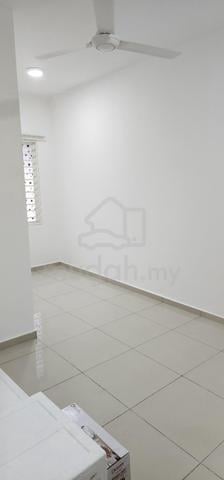 Bilik Sewa di Sendayan 1