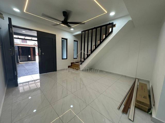 2 Storey Low Cost 71 Jalan Cempaka 4 Taman Plentong Baru Masai Johor 1