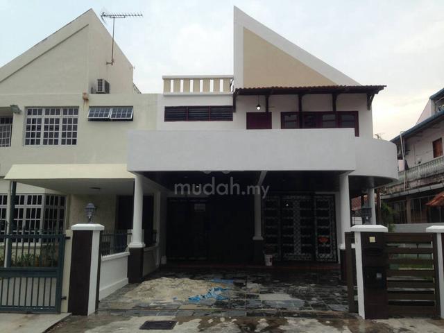 Double semi detached , batu uban , 8 rooms 6 bath 1