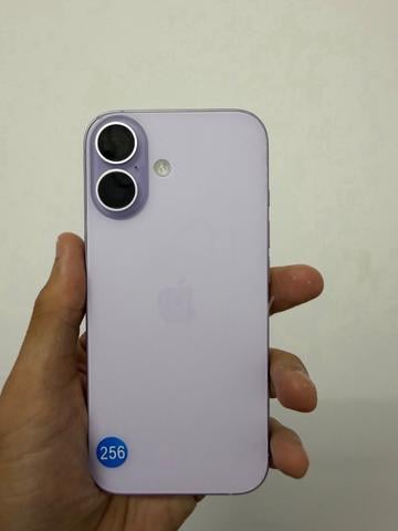 iPhone 17 256gb - photo 2 of 2