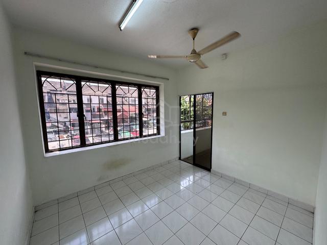 Taman Lembah Maju 600 Apartment 1