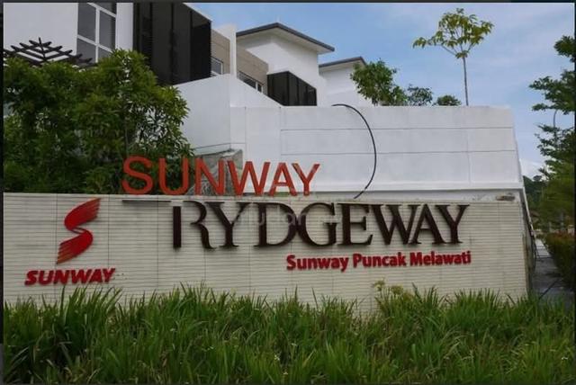 Below Market Value 2 Storey Semi Detached Corner Unit Sunway Rydgeway 1
