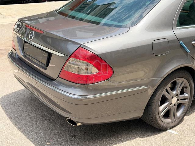 2009 Mercedes Benz E200 Elegance W211 Local Spec - 4