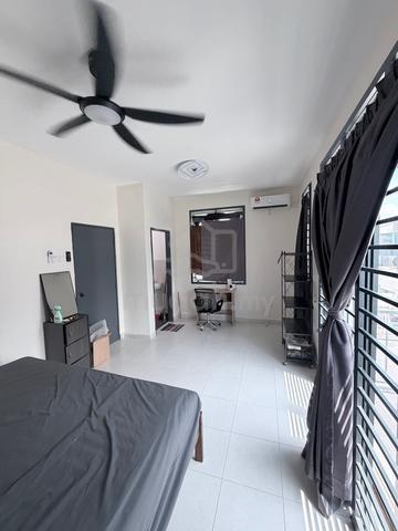 Master bedroom @ Cassia Taman Pulai Mutiara 2, JB 1