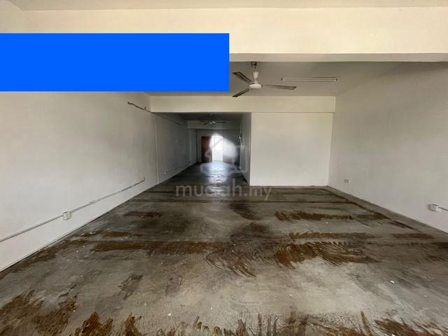 1st Floor Shop Office Ample Parking Spaces RENT at Lintang Batu Maung 1