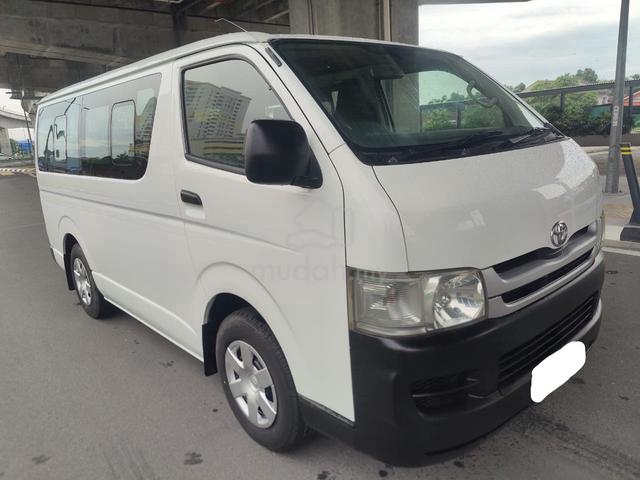 2008 Toyota Hiace 2.5 (M) Low Roof Window Van - 1