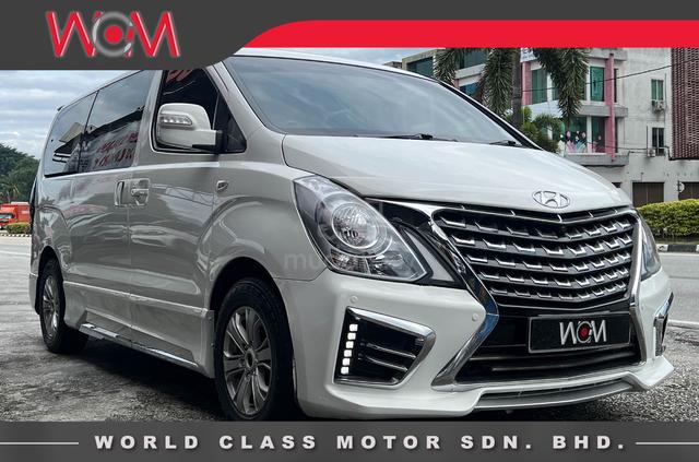 YR 2018 Hyundai GRAND STAREX 2.5 ROYALE - 1