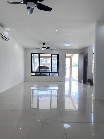 Double Storey Intermediate, Boxhill76, Batu 7, Kota Sentosa 1