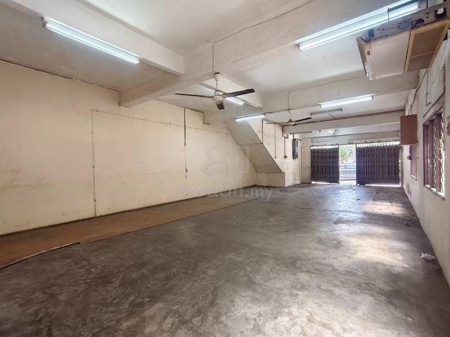 Yulek Tmn Supreme Cheras Endlot G Flr Shop face main road flat front 1