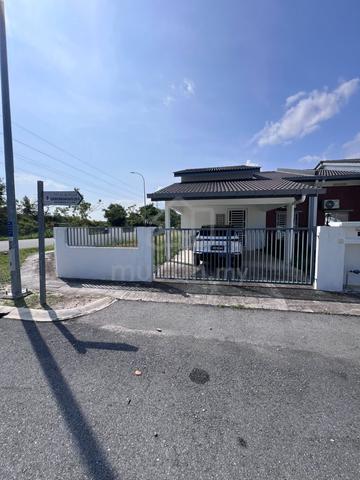 Rumah baru corner lot ada perabot Erema  Iringan Bayu Seremban 1