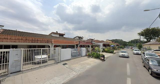 Taman Sri Serdang Seri Kembangan 1.5 Storey Landed House Full Loan 1