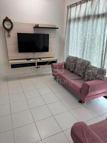 Seri Austin Residence Luxury Apartment 1