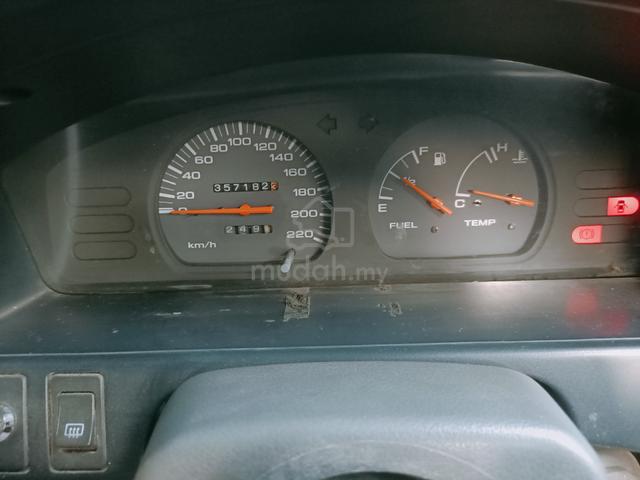 1995 Nissan AD RESORT 1.6 SLX (A) - 4