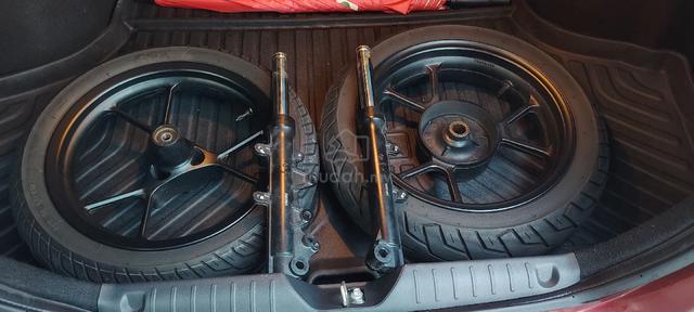 Brand: QJ MOTOR Ax200s - photo 3 of 3