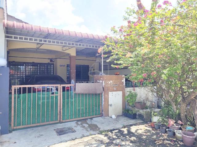 FACING PADANG! Single Storey Terrace Taman Muara Esbee, Jeram 1
