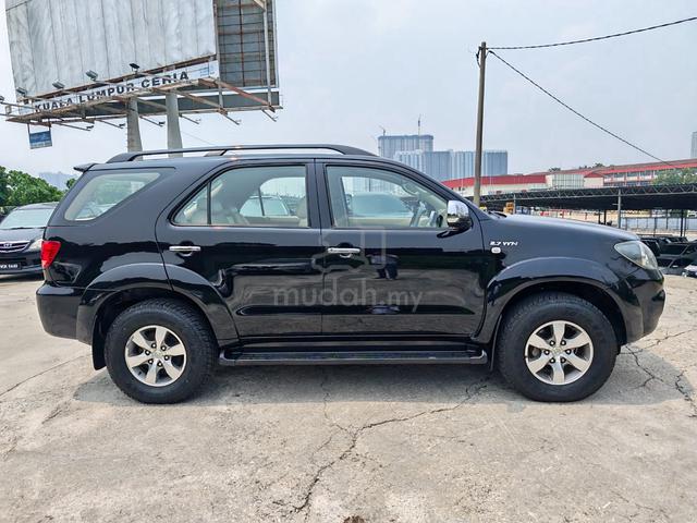 REG2009 Toyota FORTUNER 2.7 V (A) BIG/SCREEN R/CAM - 2