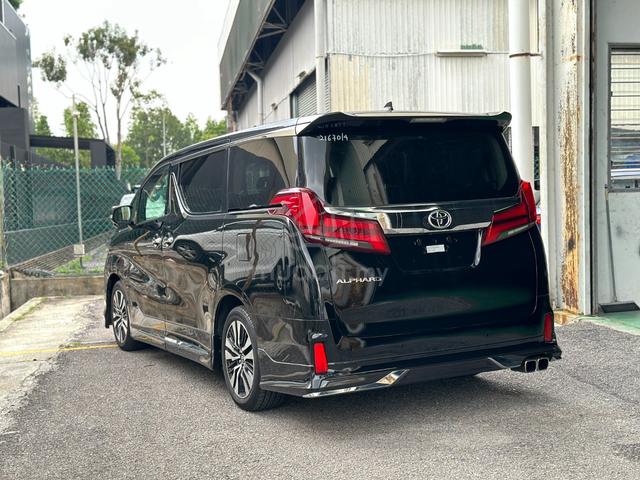 Merdeka Offer _ Toyota Alphard SC Fully Loaded - 2