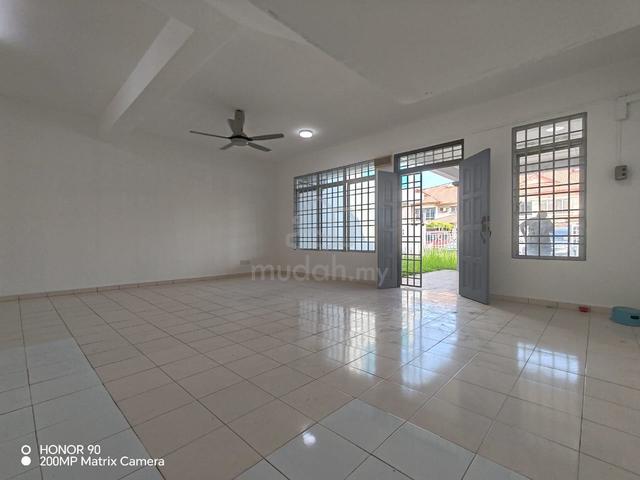 [Below Market] 2 storey Bandar Bukit Tinggi 2 Klang, 20x70 1