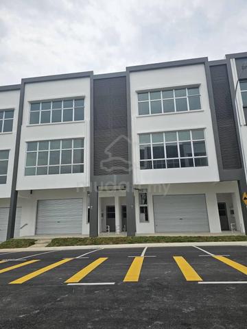 3 Storey Shoplot Tropicana Upland Summit Commercial Hub Gelang Patah 1