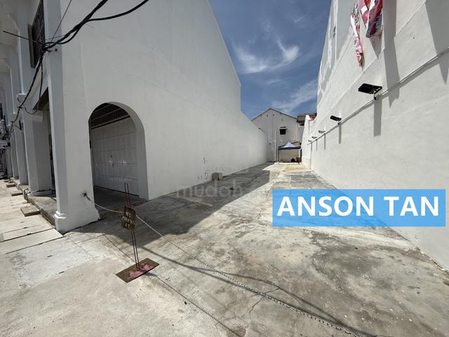Lebuh Pantai, Shophouse with Land 1956sf, Tourist Hotspot, Georgetown 1