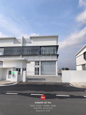 2 storey Semi D Factory For Rent @ Bandar Baru Enstek 1