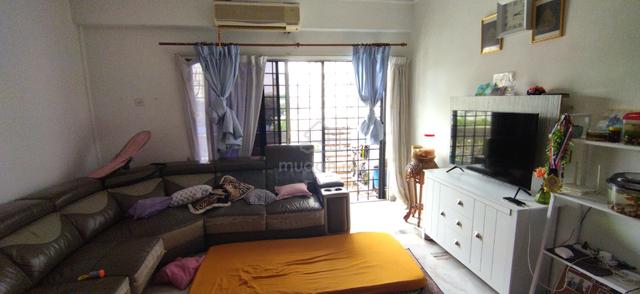 Petaling Indah Condominiums 1