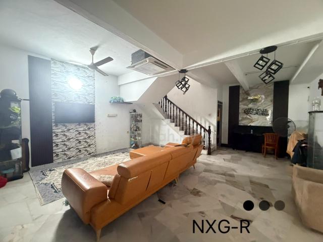 RENO & EXTENDED !! 20x80 4R3B Teluk Pulai Double Storey House Klang 1