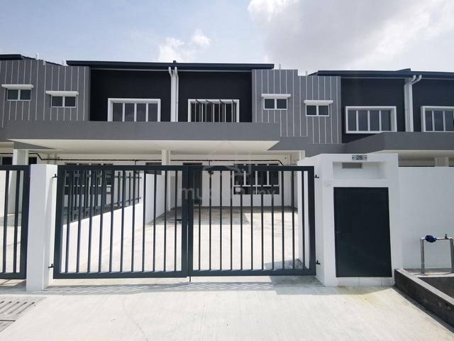 Eco Grandeur Laman Haris, Puncak Alam 1