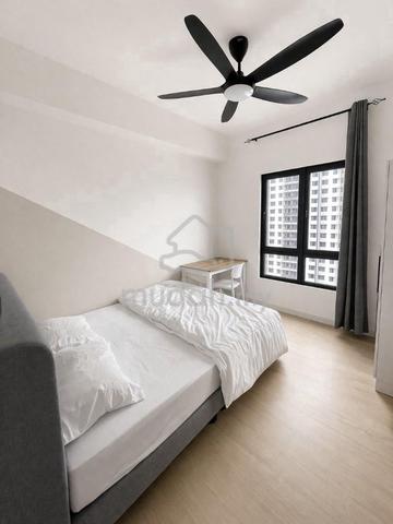 Fully Furnished Room Rent Budget Cosy Room MRT FIRM | M Luna Kepong 1