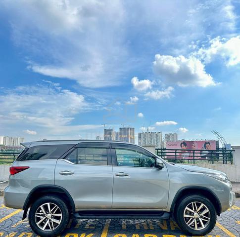 POWERBOOTš„2018 Toyota FORTUNER 2.7 SRZ 360CAMERA - 4