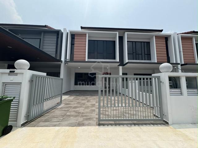 Desa Tebrau Cello Double Storey Jalan Rebab 4 Room Fully Furnish Rent 1