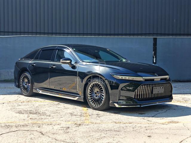 2024 Toyota CROWN Z 2.5 HEV SEDAN BLACK EDITION - 1