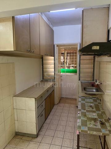 saujana apartment 1