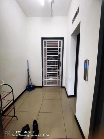 D'Carlton Seaview Residences 1