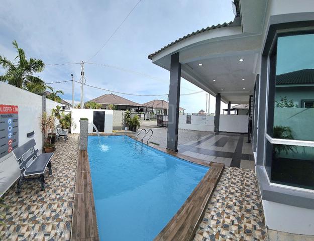 (Swimming Pool) Semi D 1 Tingkat Tmn Padang Temu Permata, Melaka 1