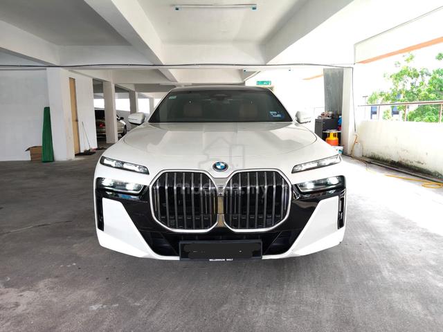 2023 Bmw 750e 3.0 xDRIVE M-SPORT UNDER WARRANTY - 2