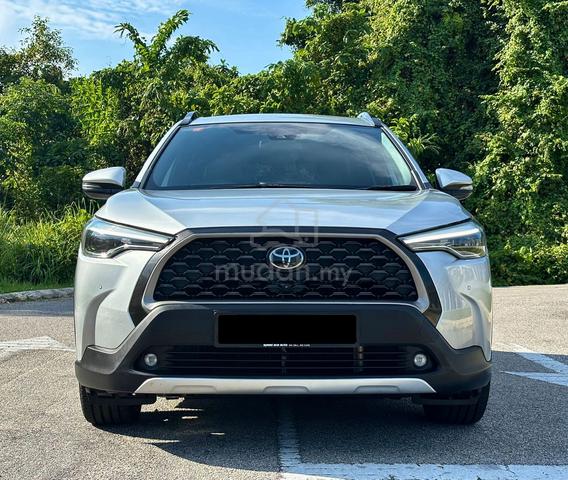 LOW MILEAGE! 2023 Toyota COROLLA CROSS 1.8 V (A) - 3