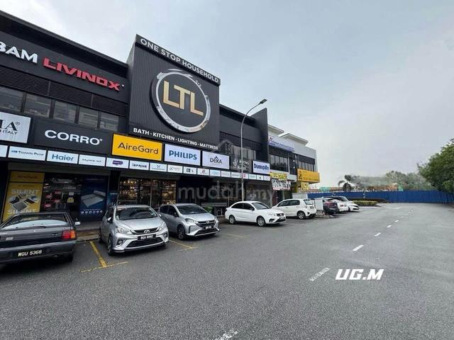 Facing Main Road Kota Bayuemas Ground Floor Shoplot 22x70 For RENT 1
