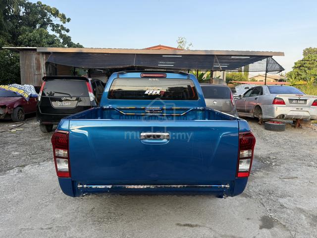 2016 Isuzu D-MAX 3.0 V-CROSS 4x4 (A) - 3